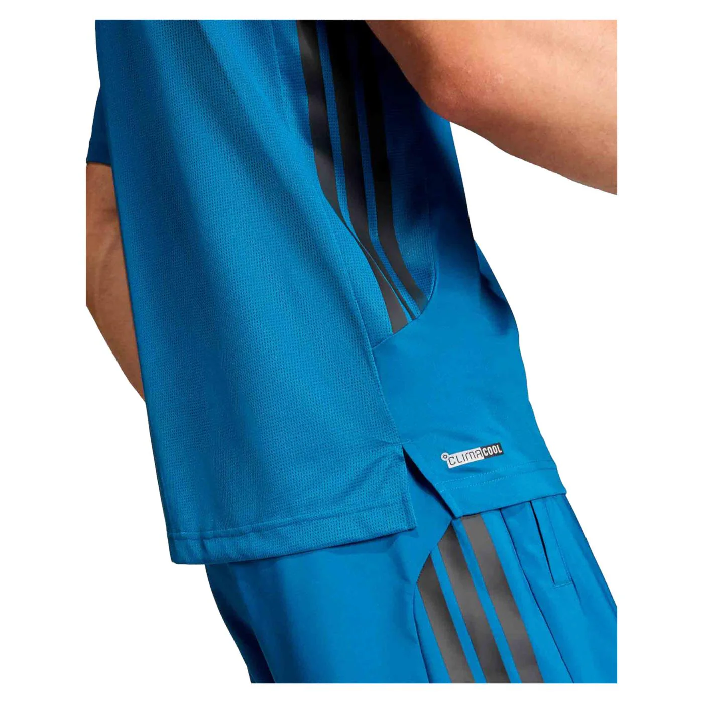 ADIDAS TECHESS 3S TEE - Image 3